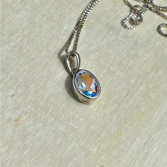 Mercury Topaz Necklace - Picture 8 of 14